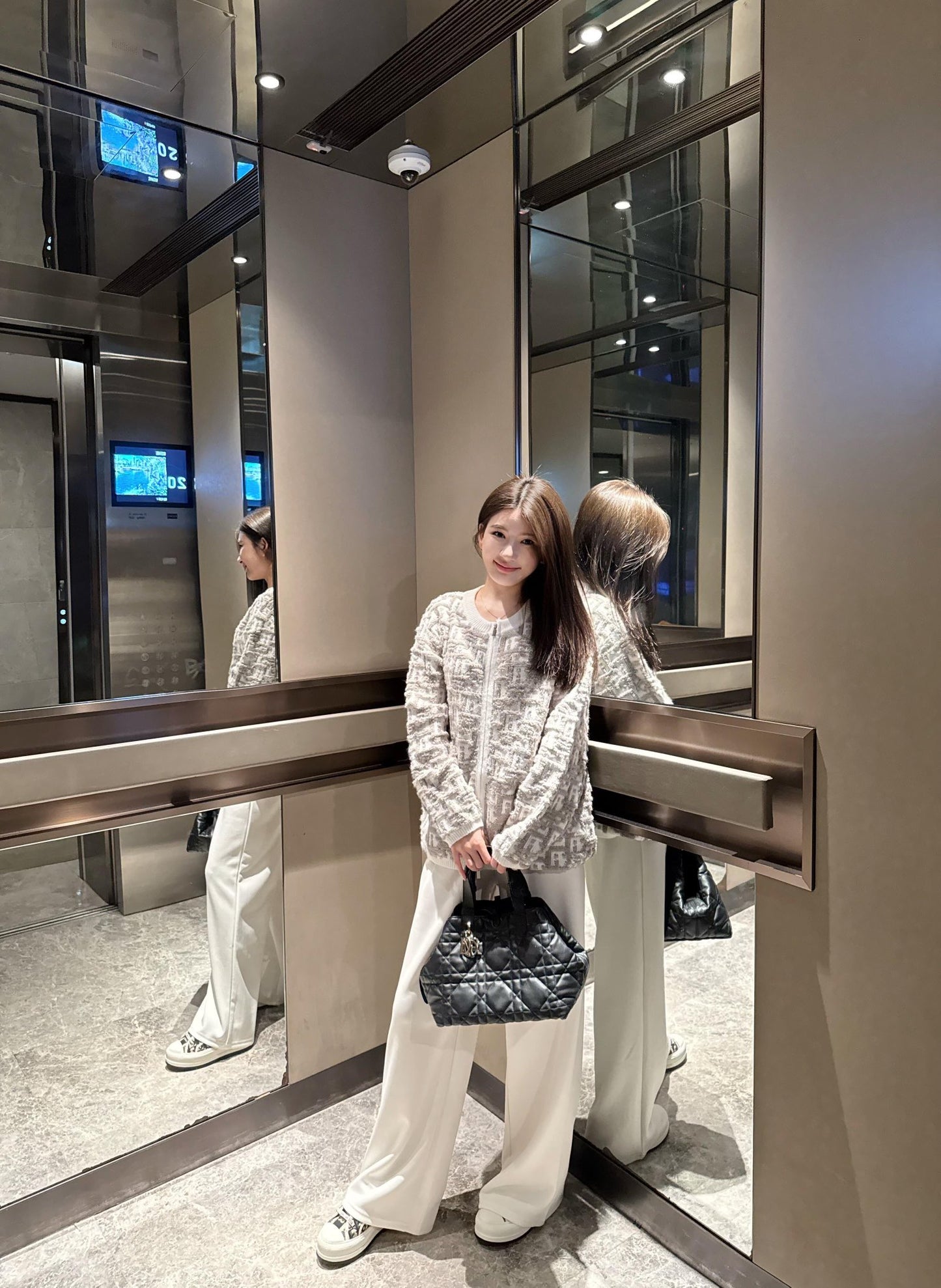 ZZLL / 디올 니트 코트