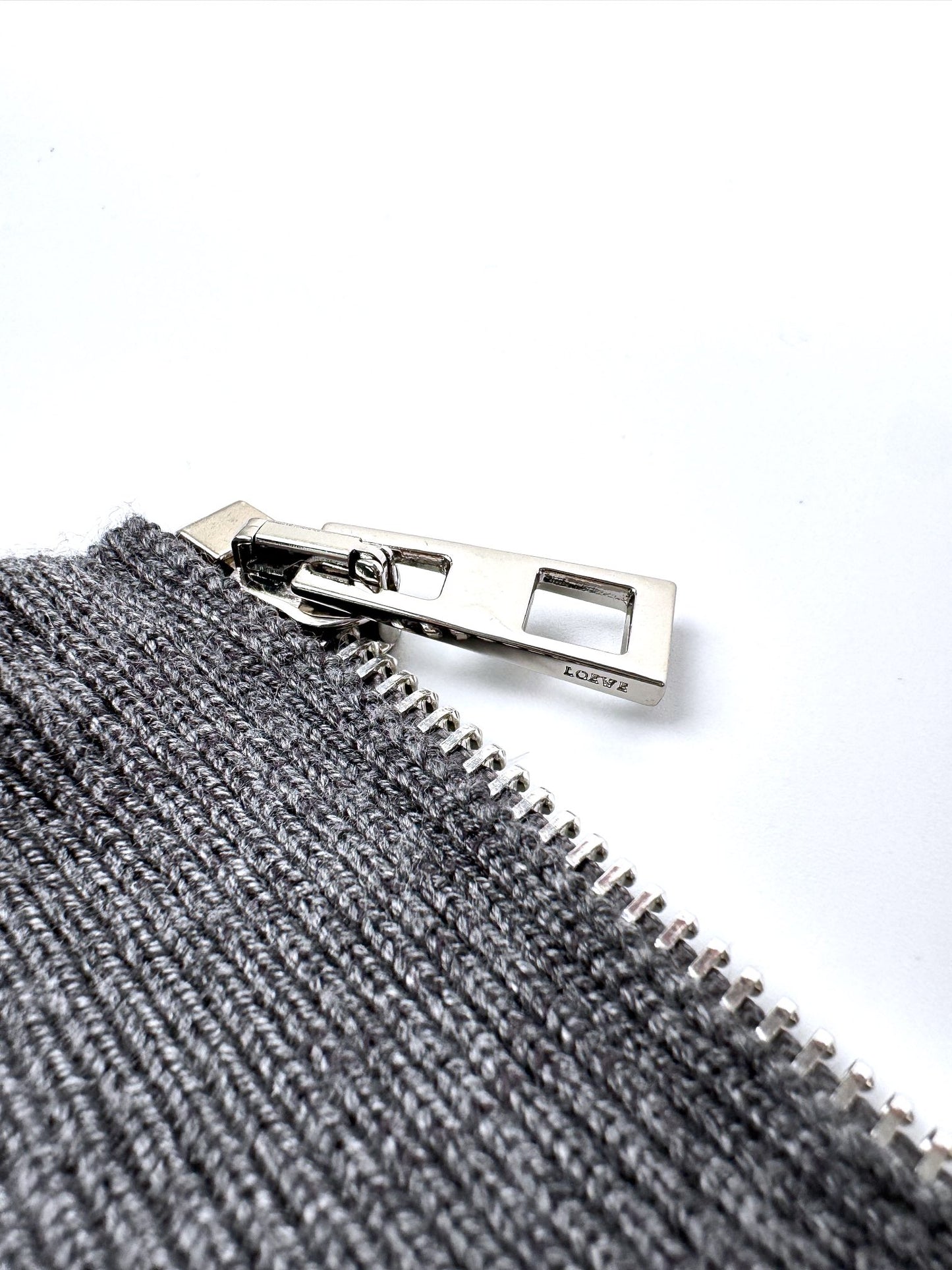 ZZLL / 로에베 후드티