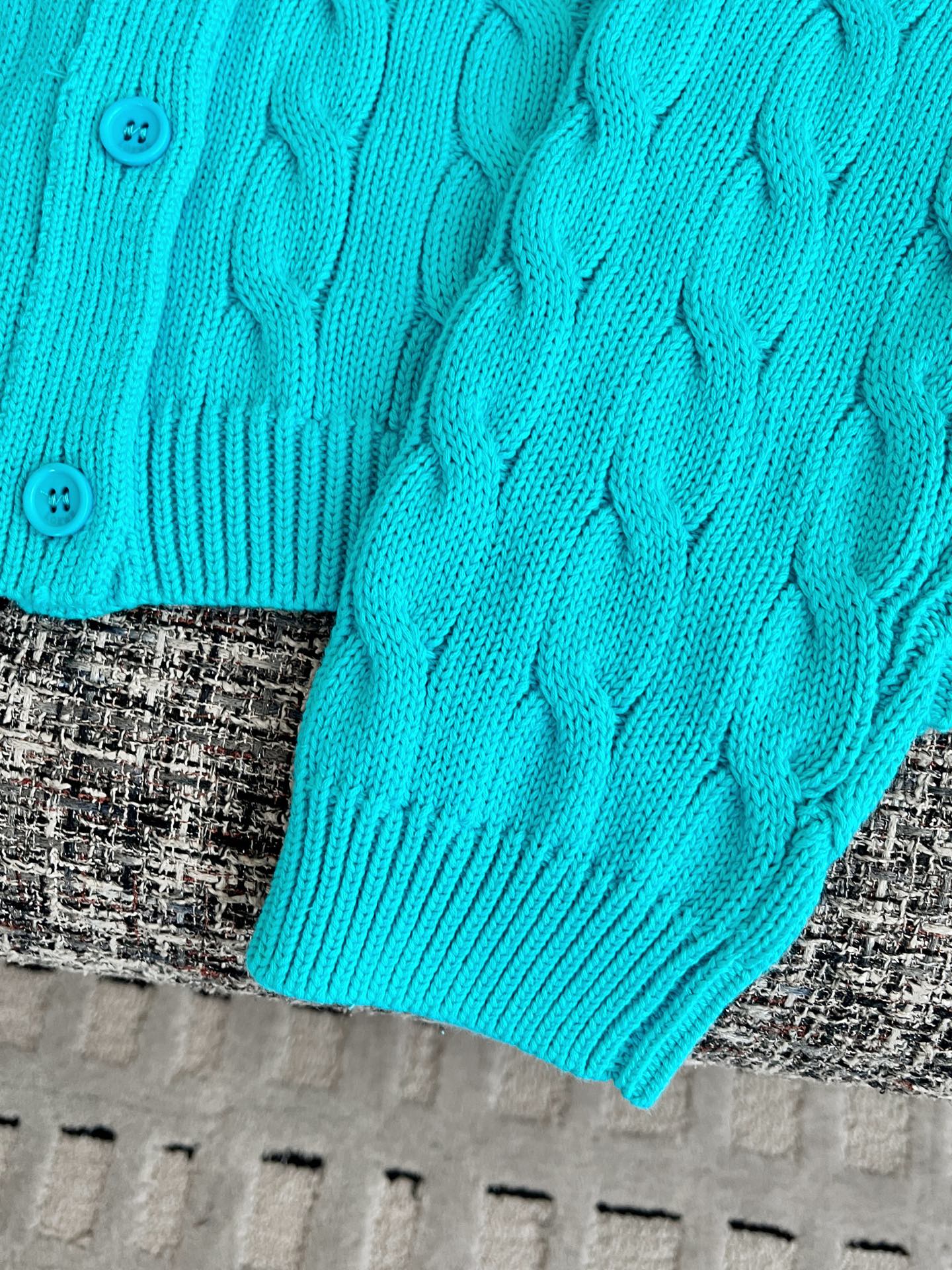 티모 공장 / 로에베 니트 카디건