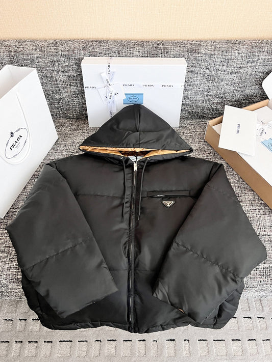 티모 공장 / 프라다 패딩