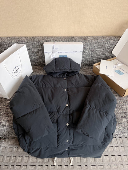 티모 공장 / 프라다 패딩