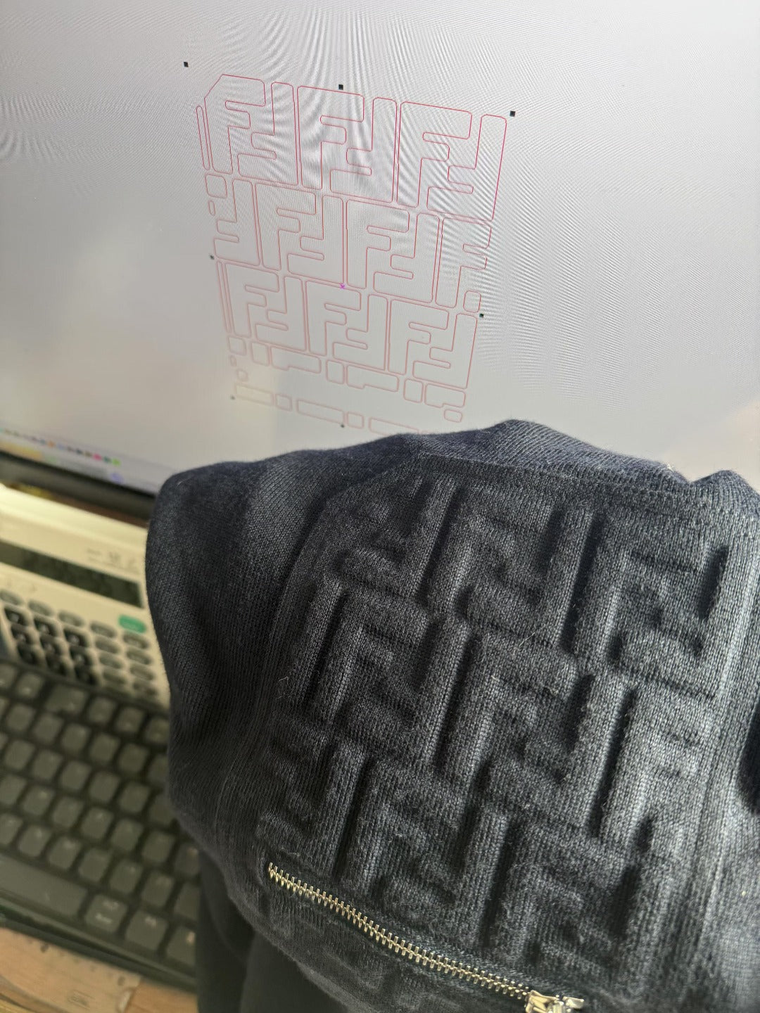 GTR / 펜디 네이비 니트