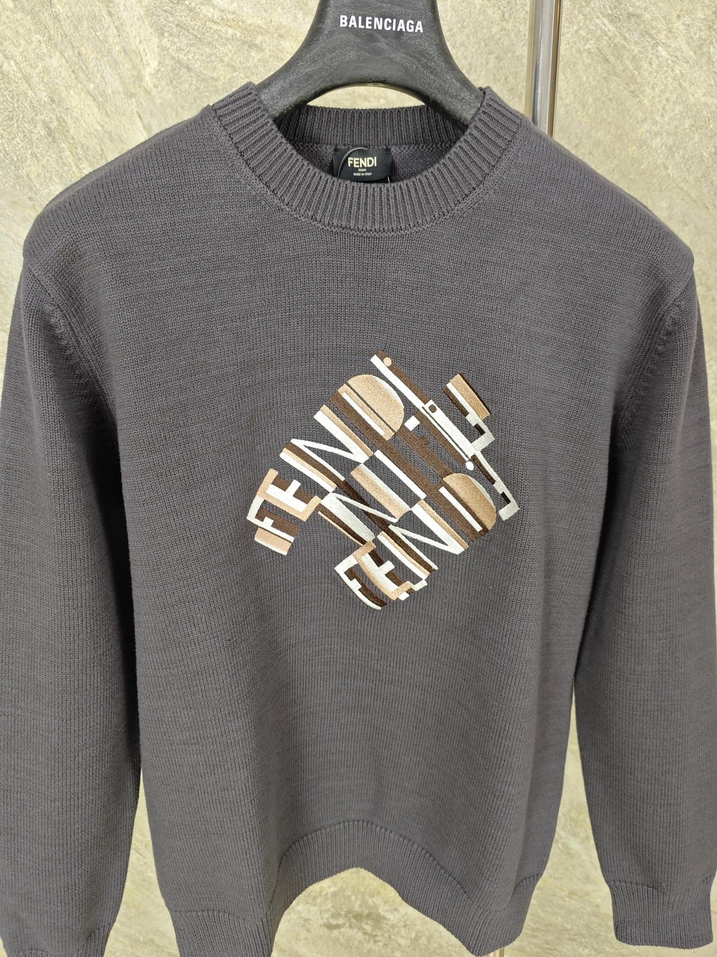 GTR / 펜디 니트 스웨터