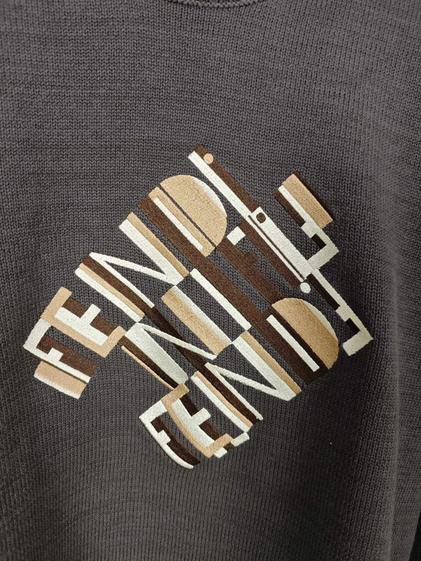 GTR / 펜디 니트 스웨터