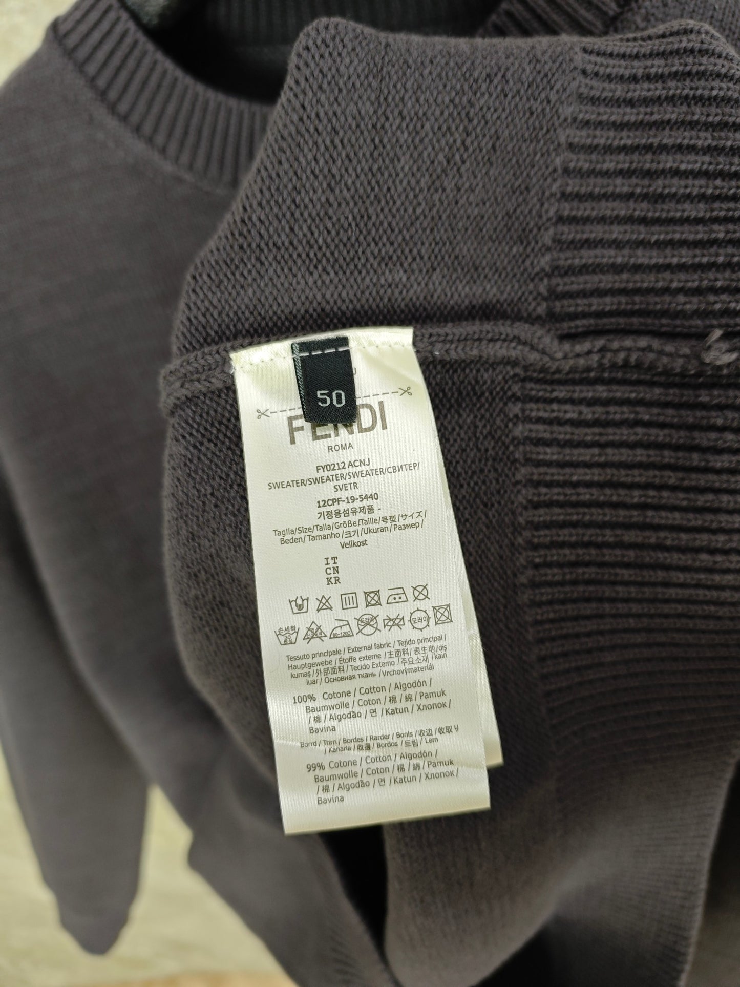 GTR / 펜디 니트 스웨터