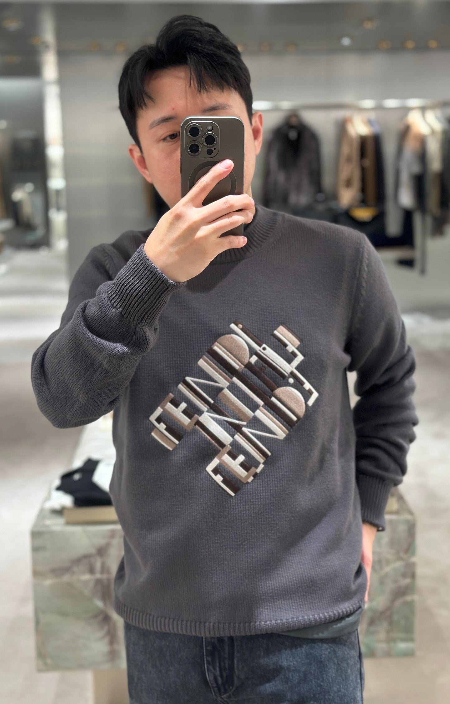 GTR / 펜디 니트 스웨터