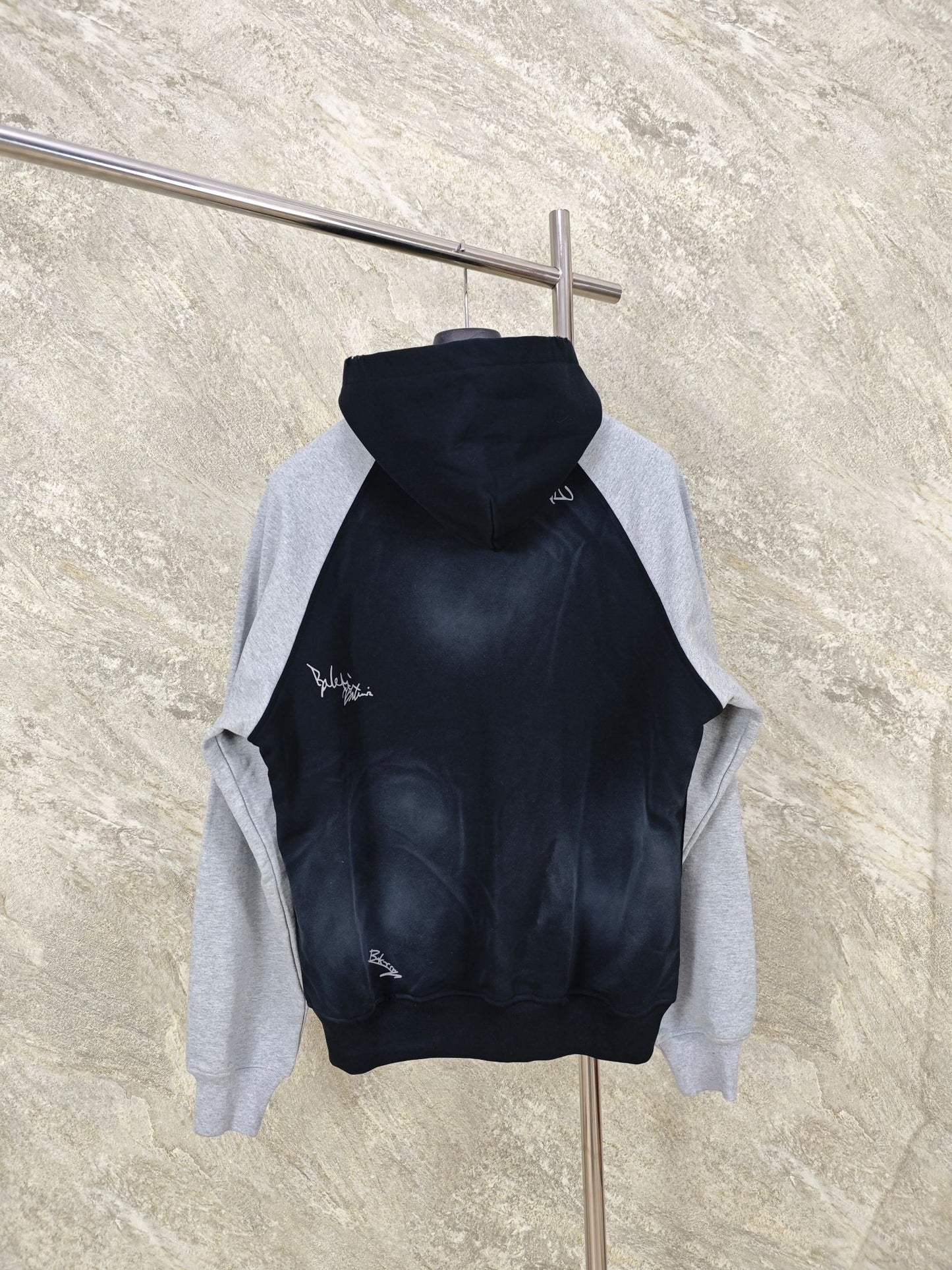 GTR / 발렌시아가 후드티