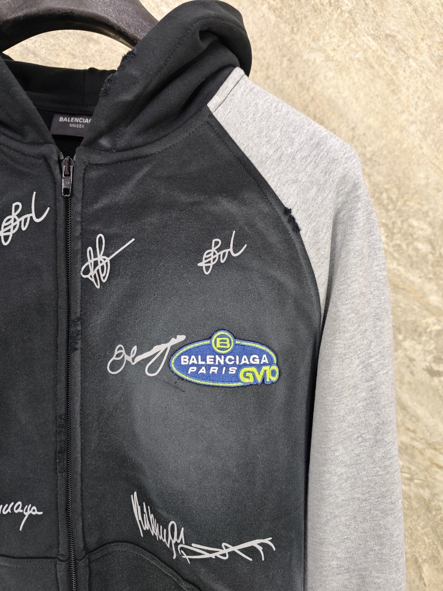 GTR / 발렌시아가 후드티