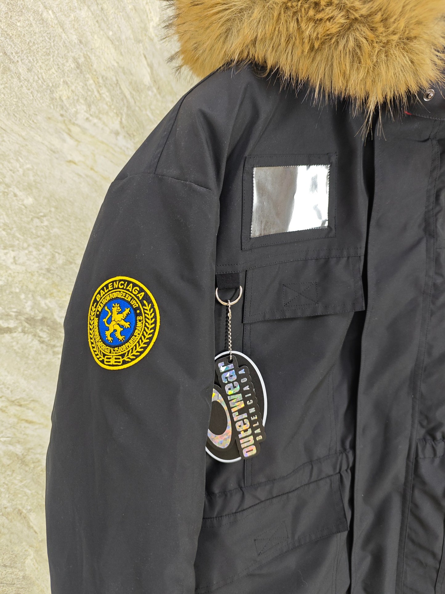 GTR / 발렌시아가 양면 패딩