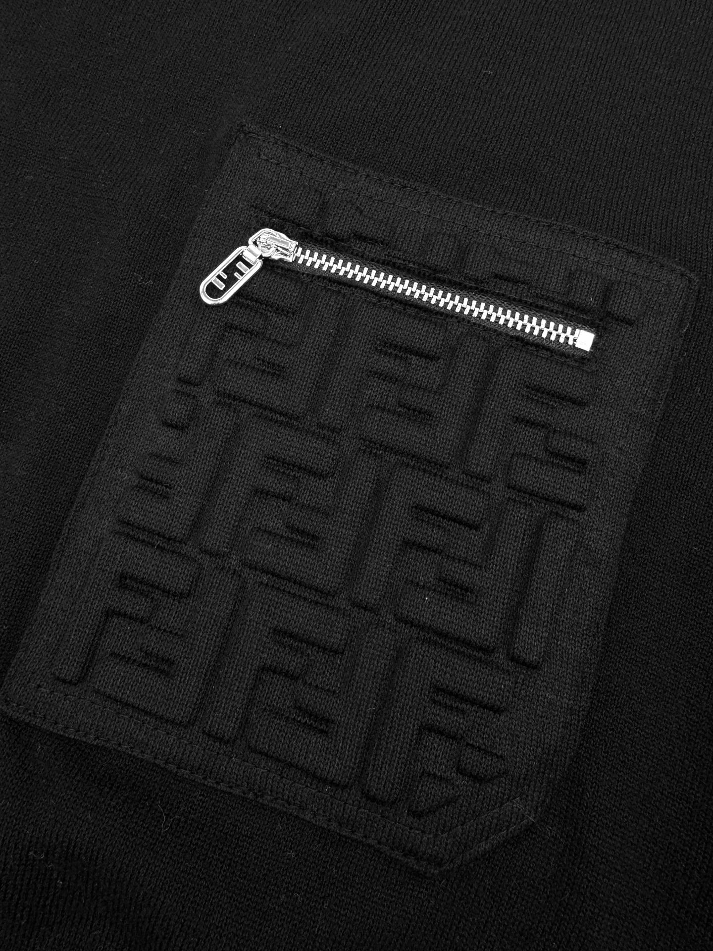 ZZLL / 펜디 니트 스웨터