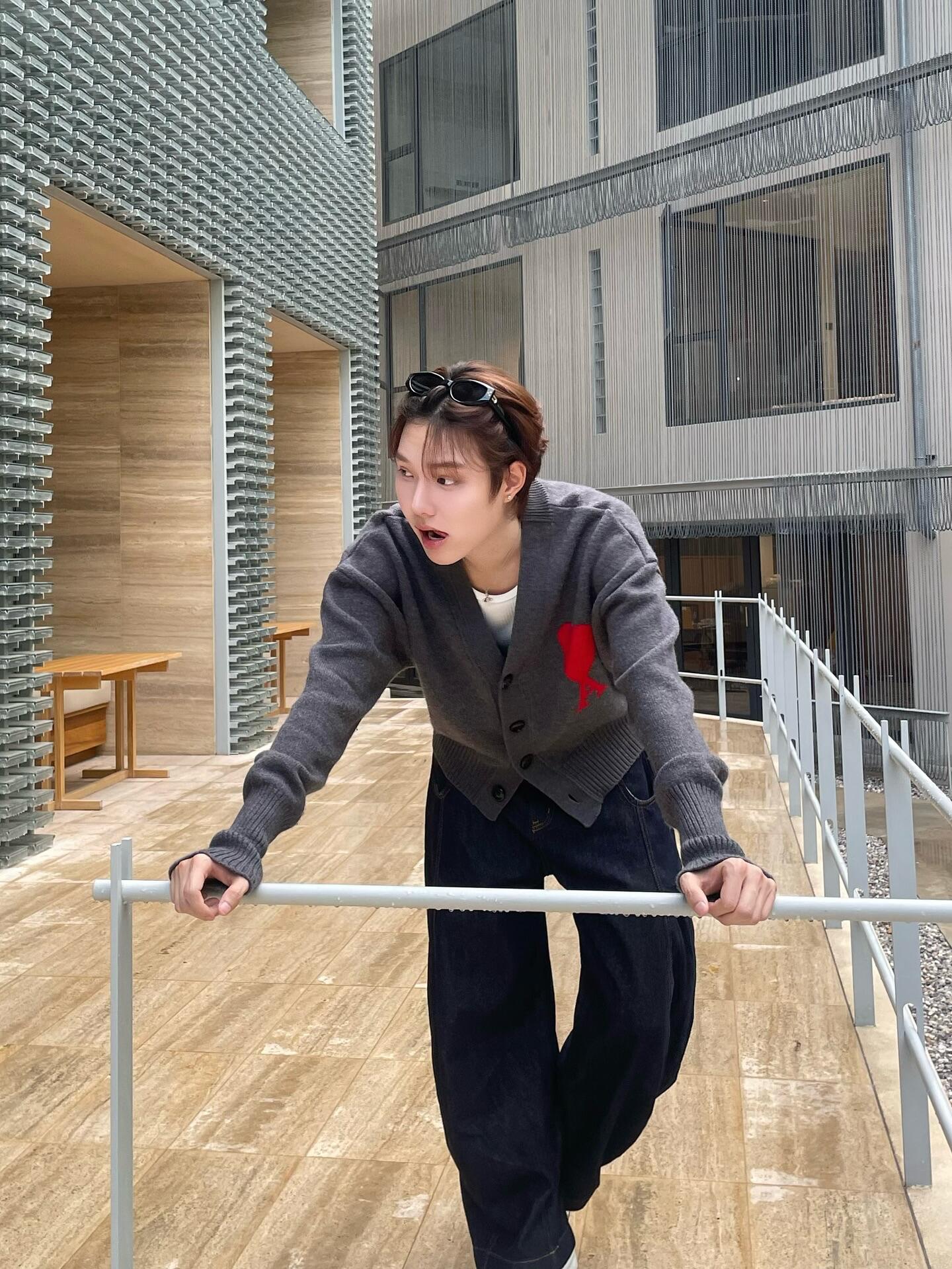 ZZLL / 아미 니트 카디건