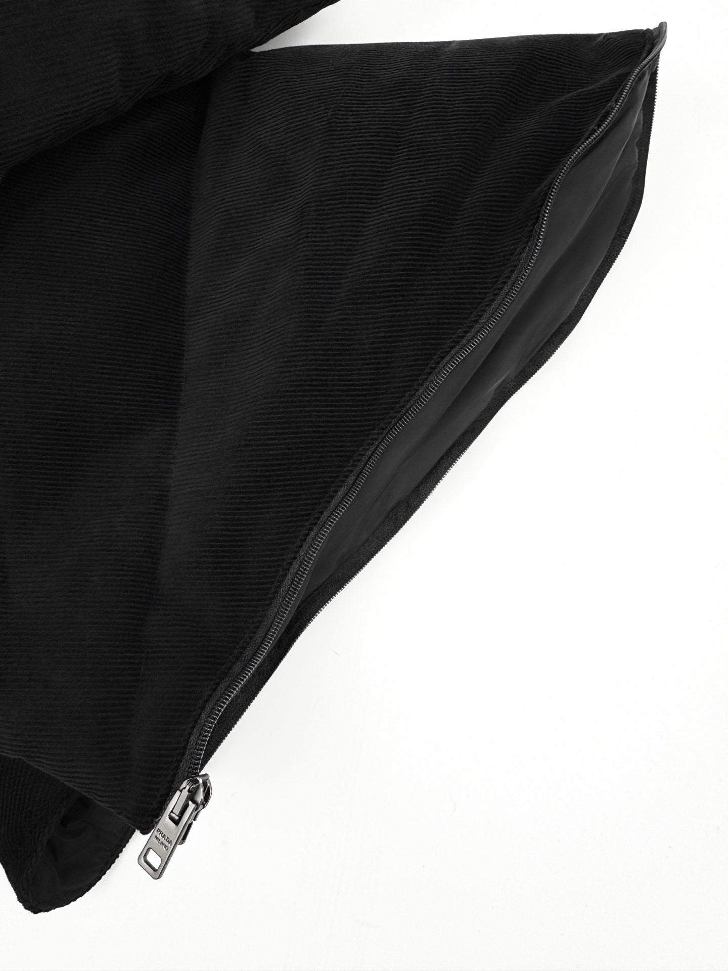 ZZLL / 프라다 패딩