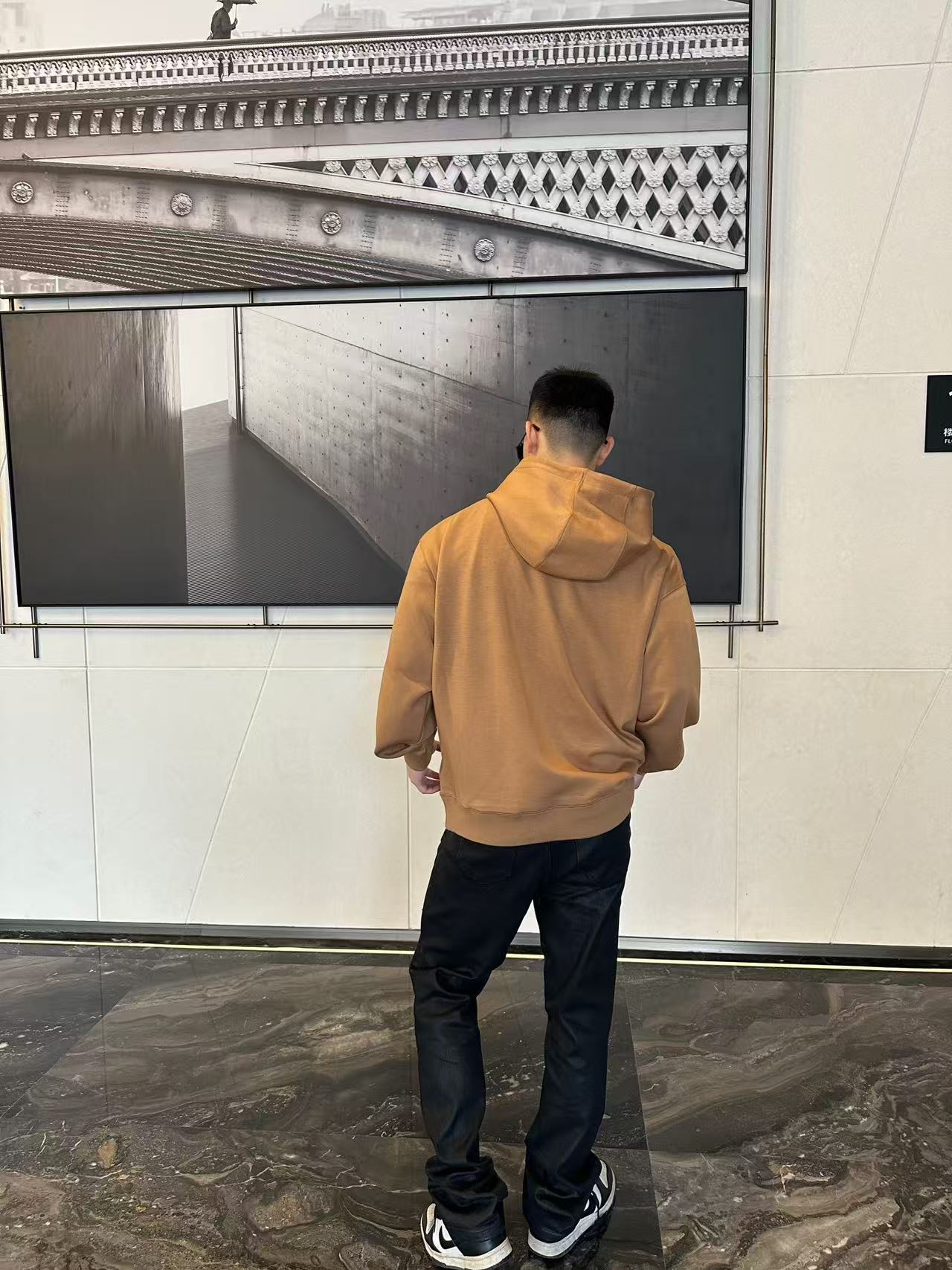 ZZLL / 펜디 후드티