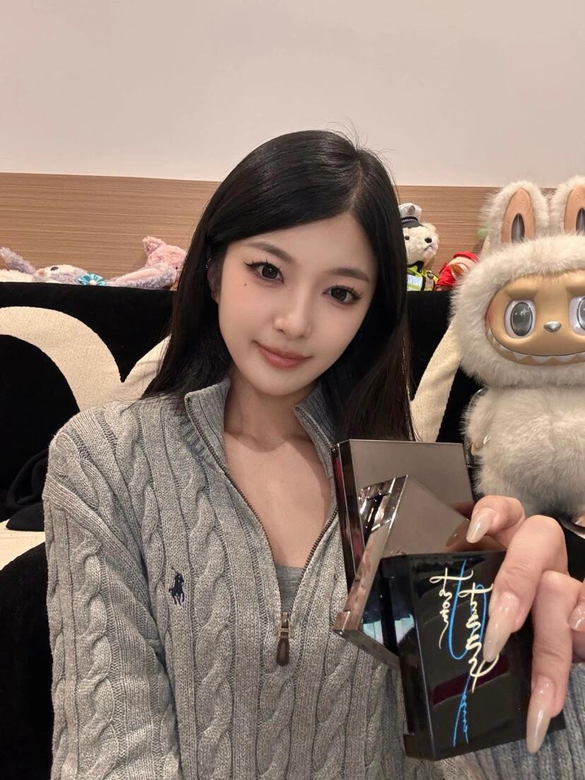 ZZLL / 폴로 집업 니트