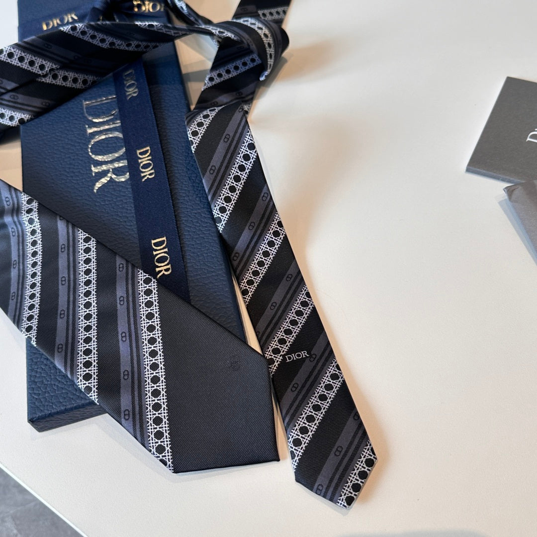 US / 디올 넥타이