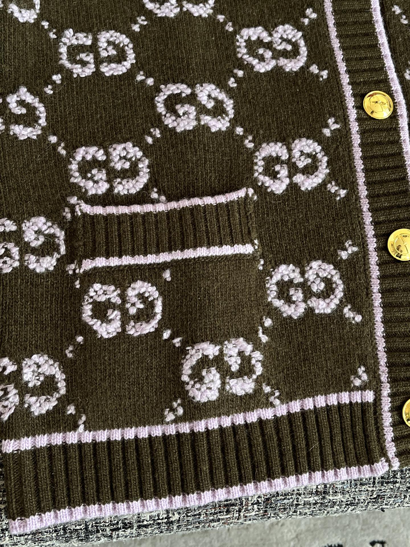 티모 공장 / 구찌 니트 카디건