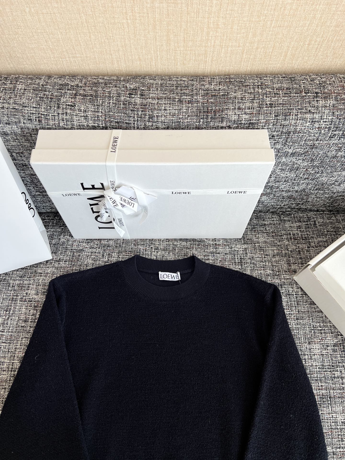 티모 공장 / 로에베 니트 스웨터