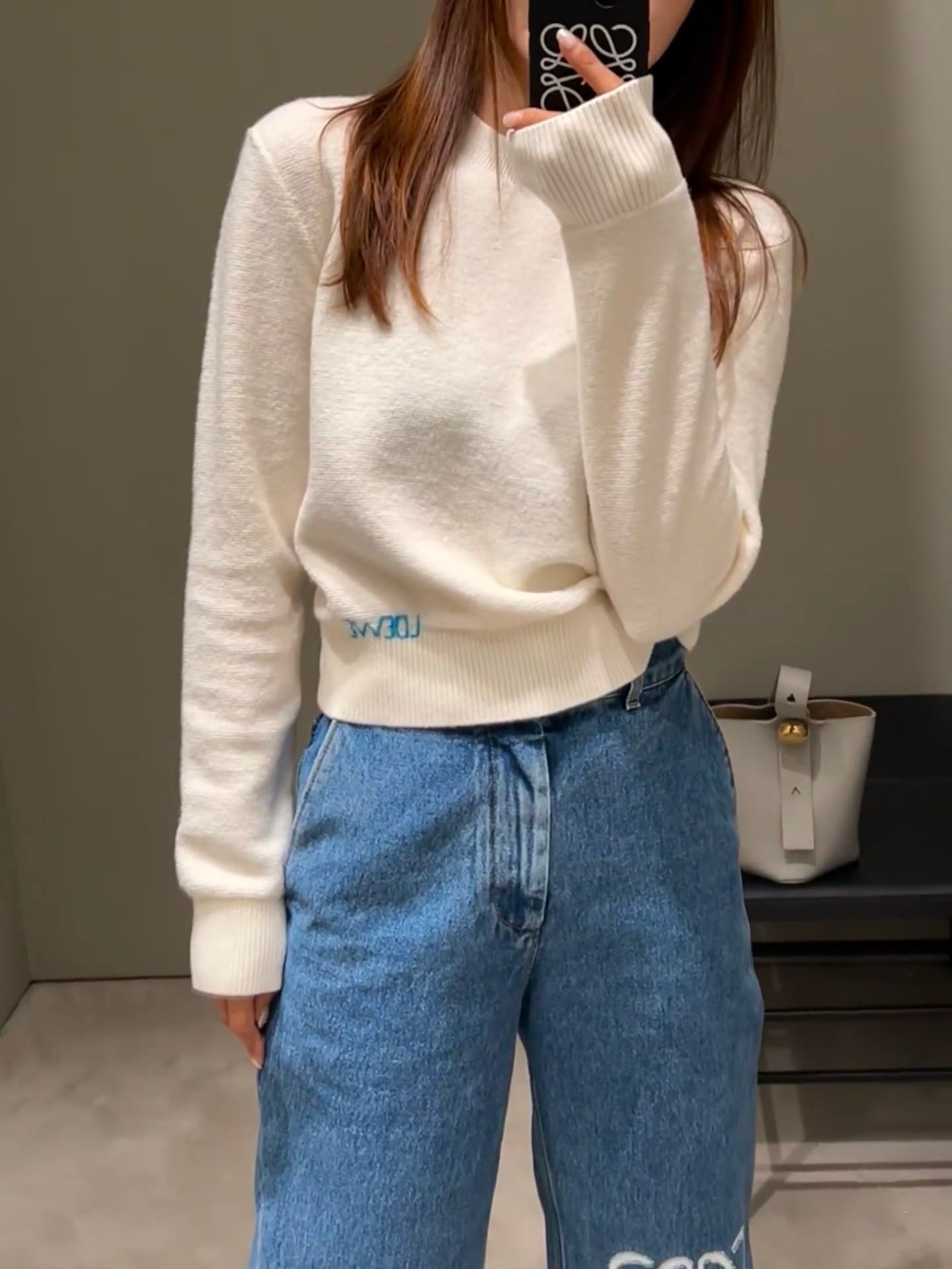 티모 공장 / 로에베 니트 스웨터