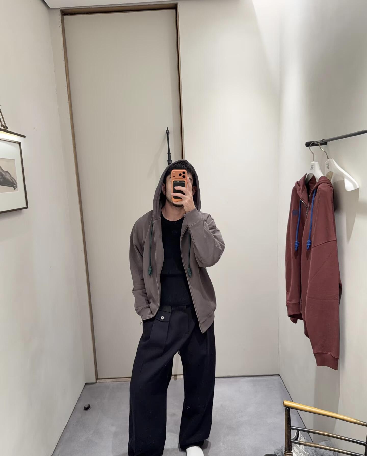 BVG / 로에베 후드 코트