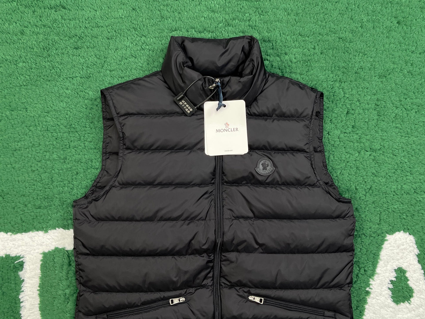 BVG / MC 패딩 조끼