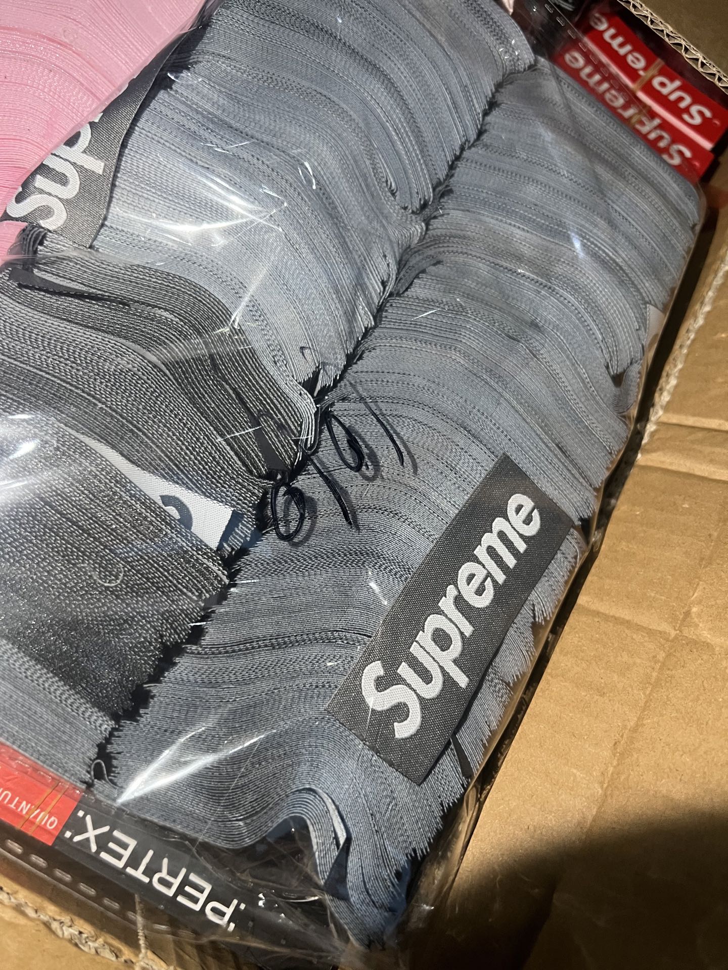 GTR / 슈프림 패딩