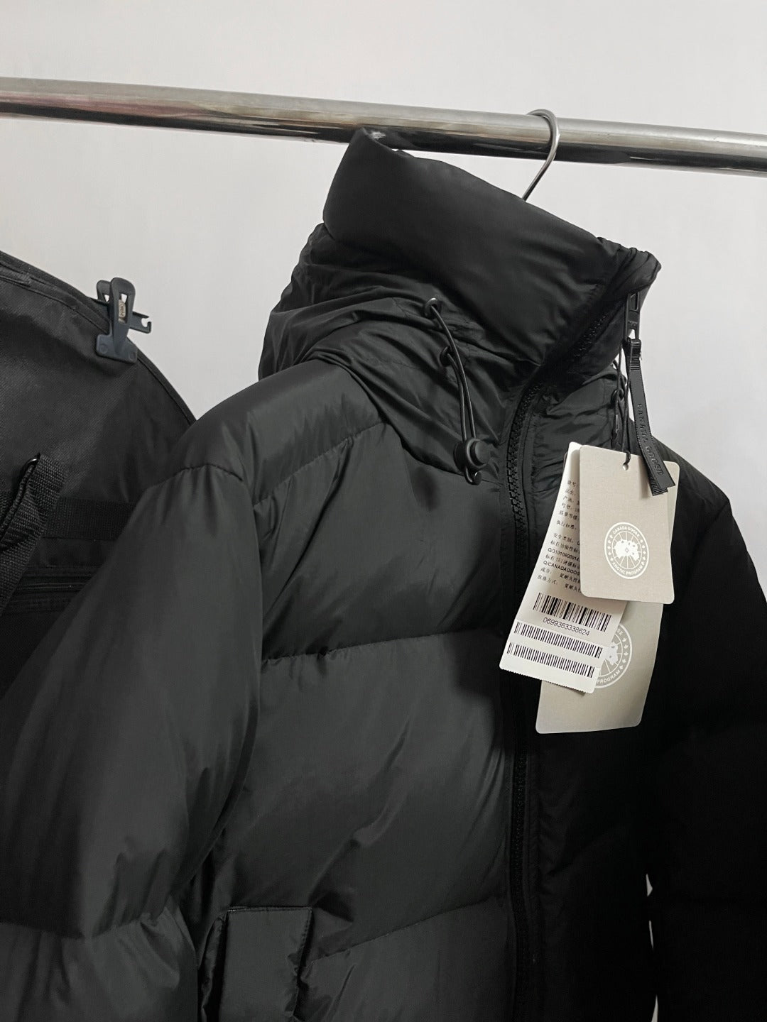 BVG / 캐나다구스 패딩