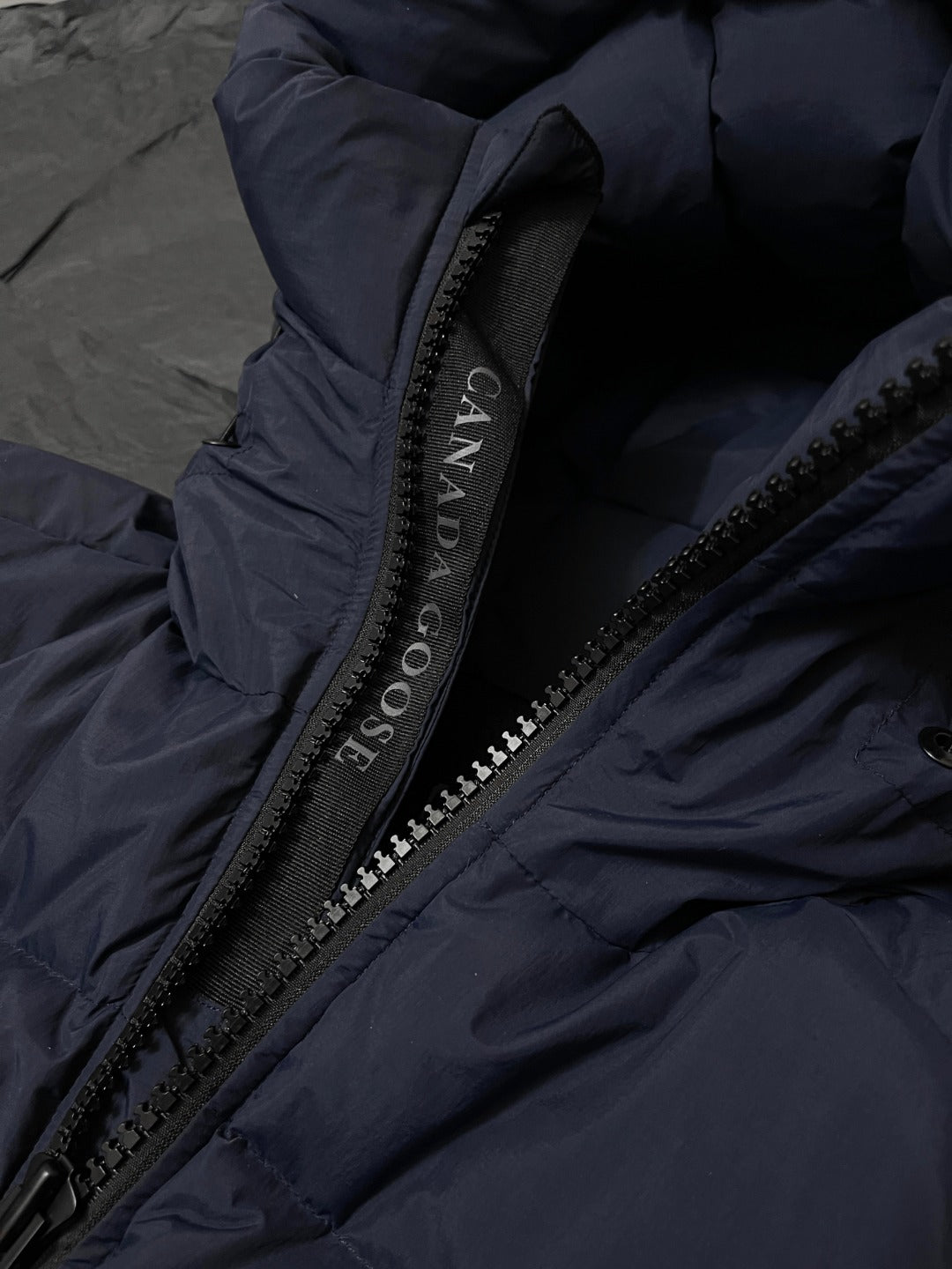 BVG / 캐나다구스 패딩