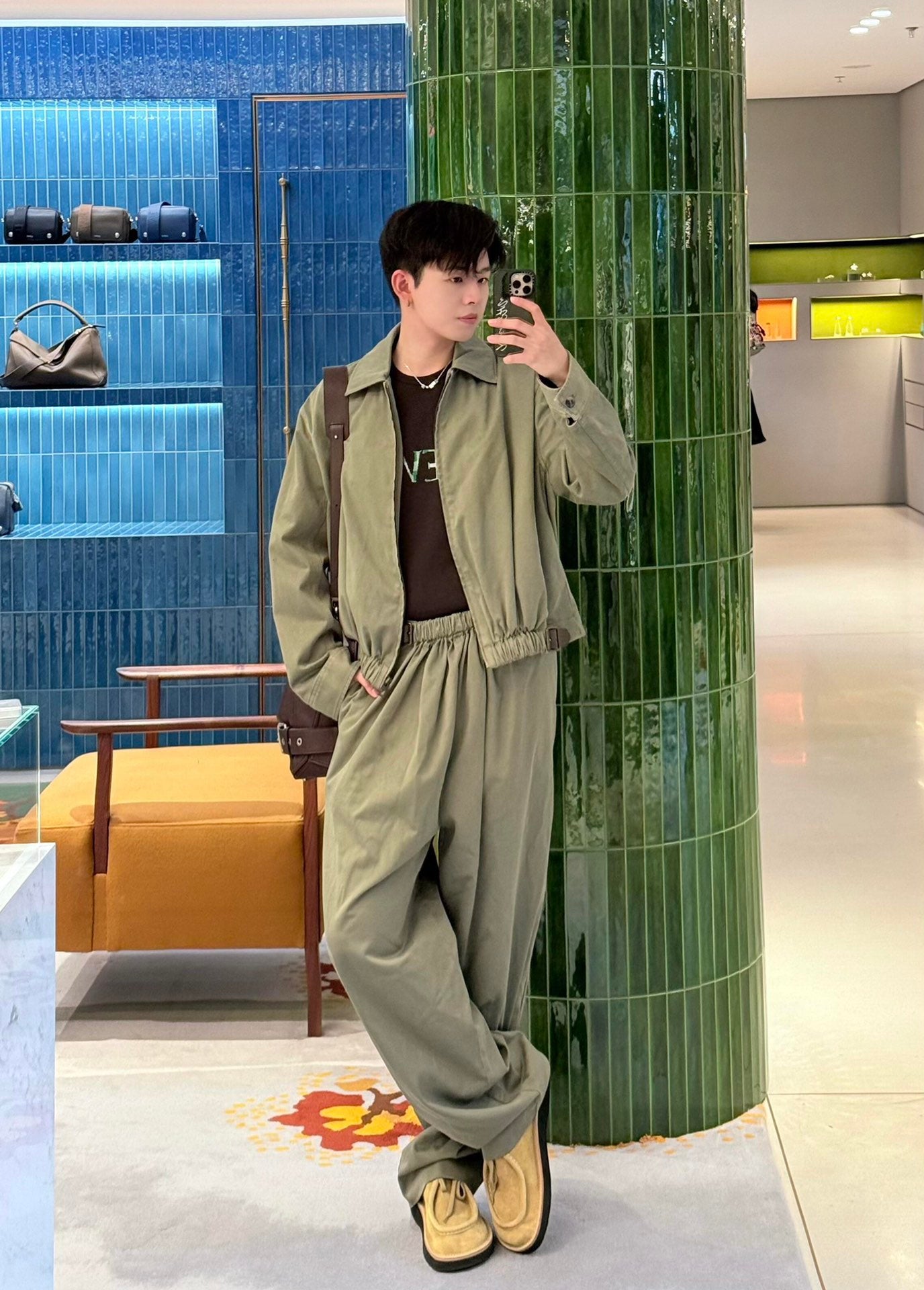 BVG / 로에베 바지