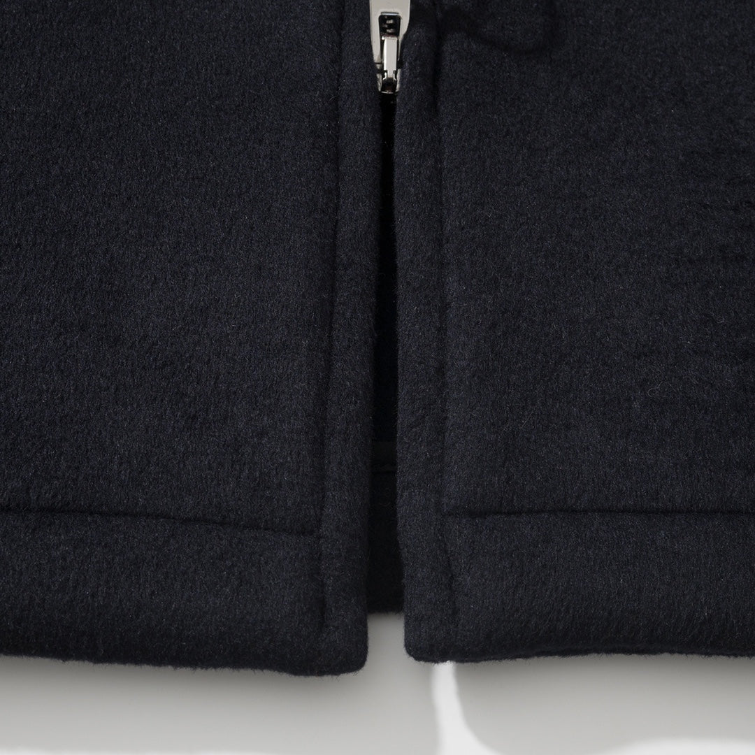 BVG / 로에베 코트