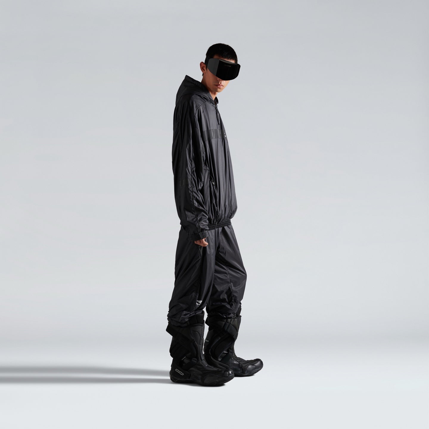 GTR / 발렌시아가 돌격복