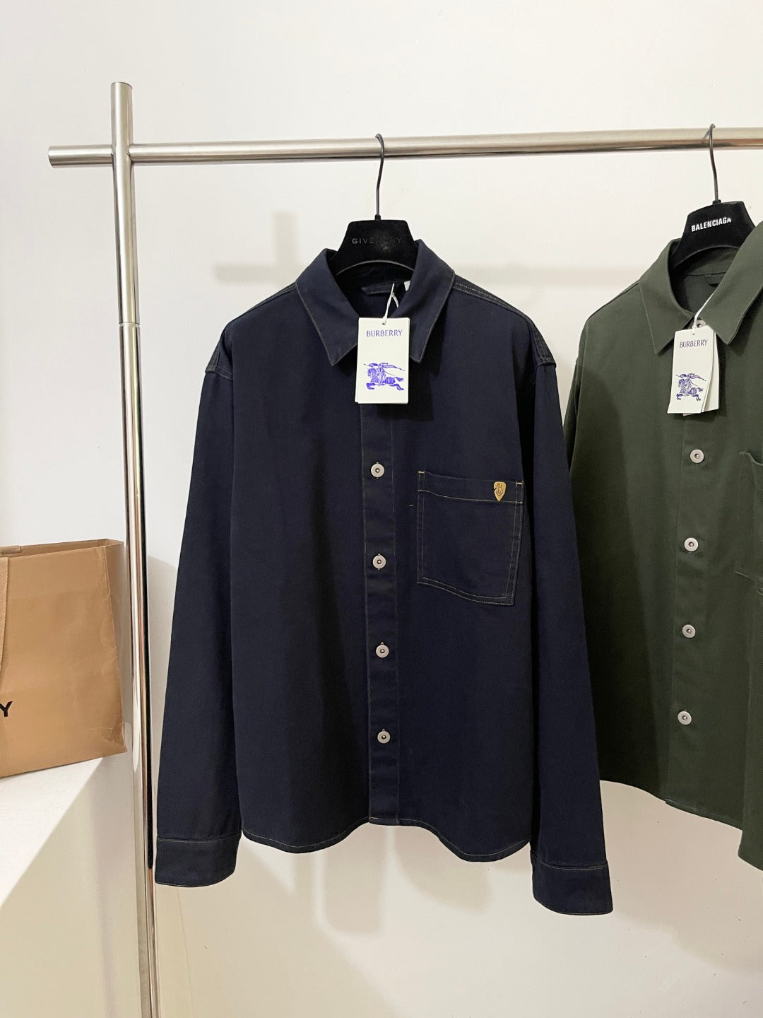 BVG / 버버리 셔츠