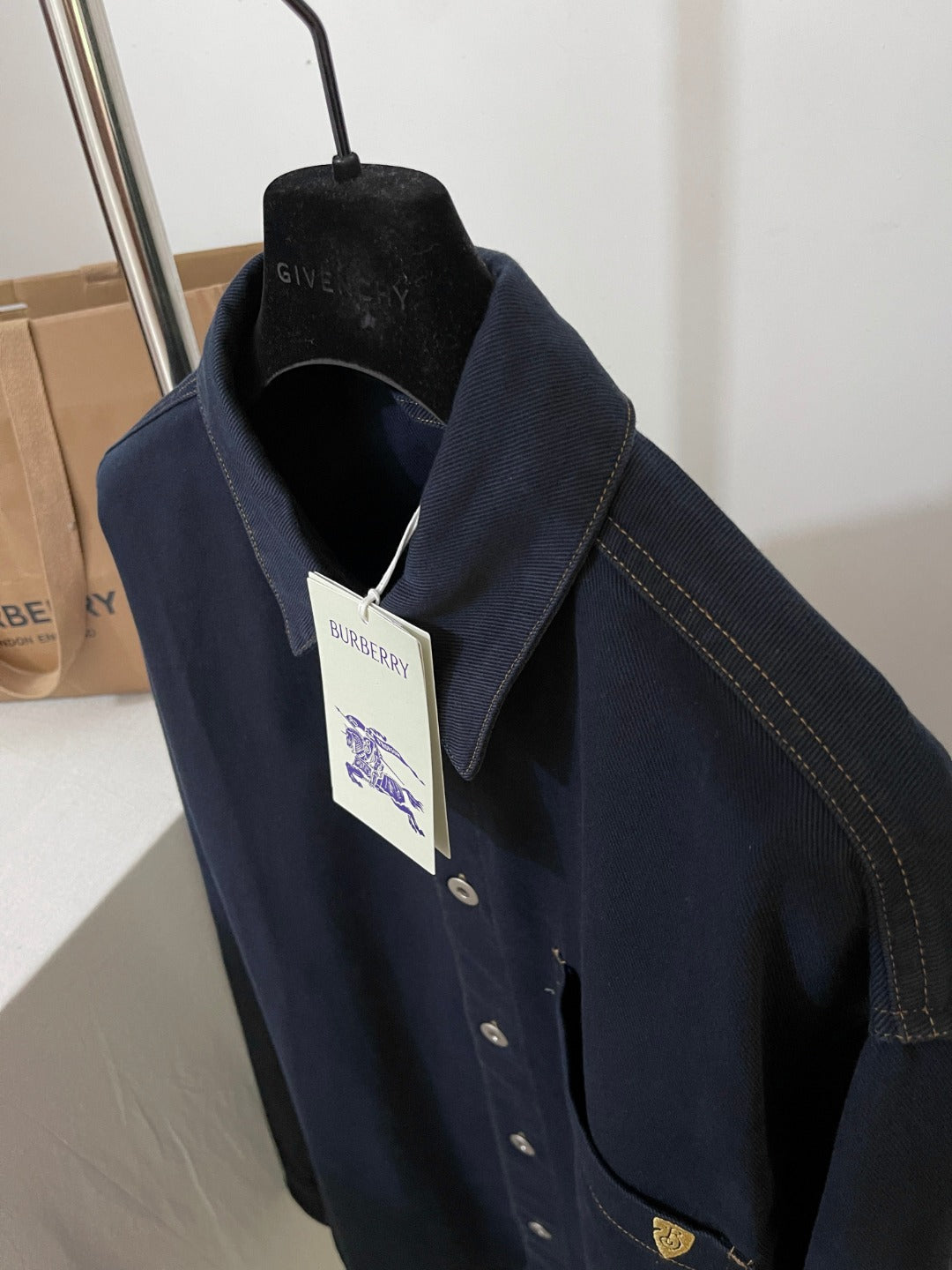 BVG / 버버리 셔츠