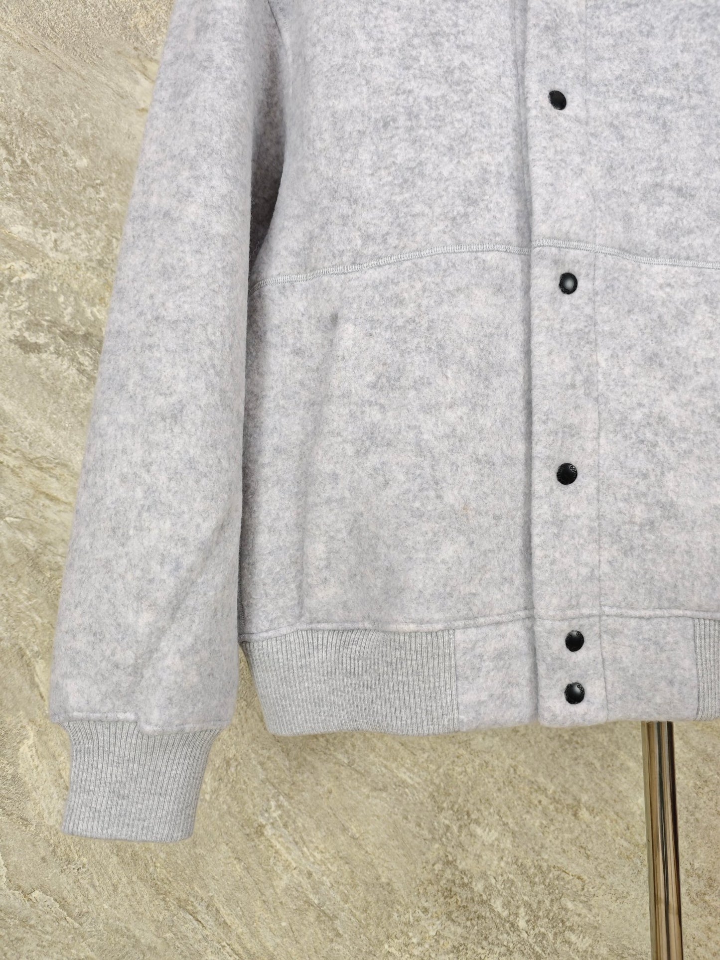 GTR / 발렌시아가 단추판 외투