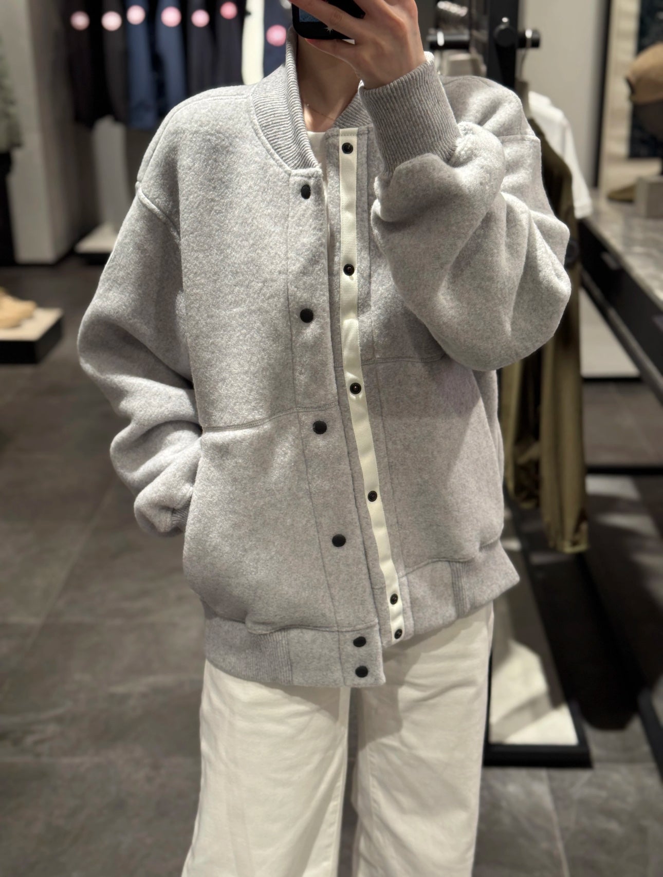 GTR / 발렌시아가 단추판 외투