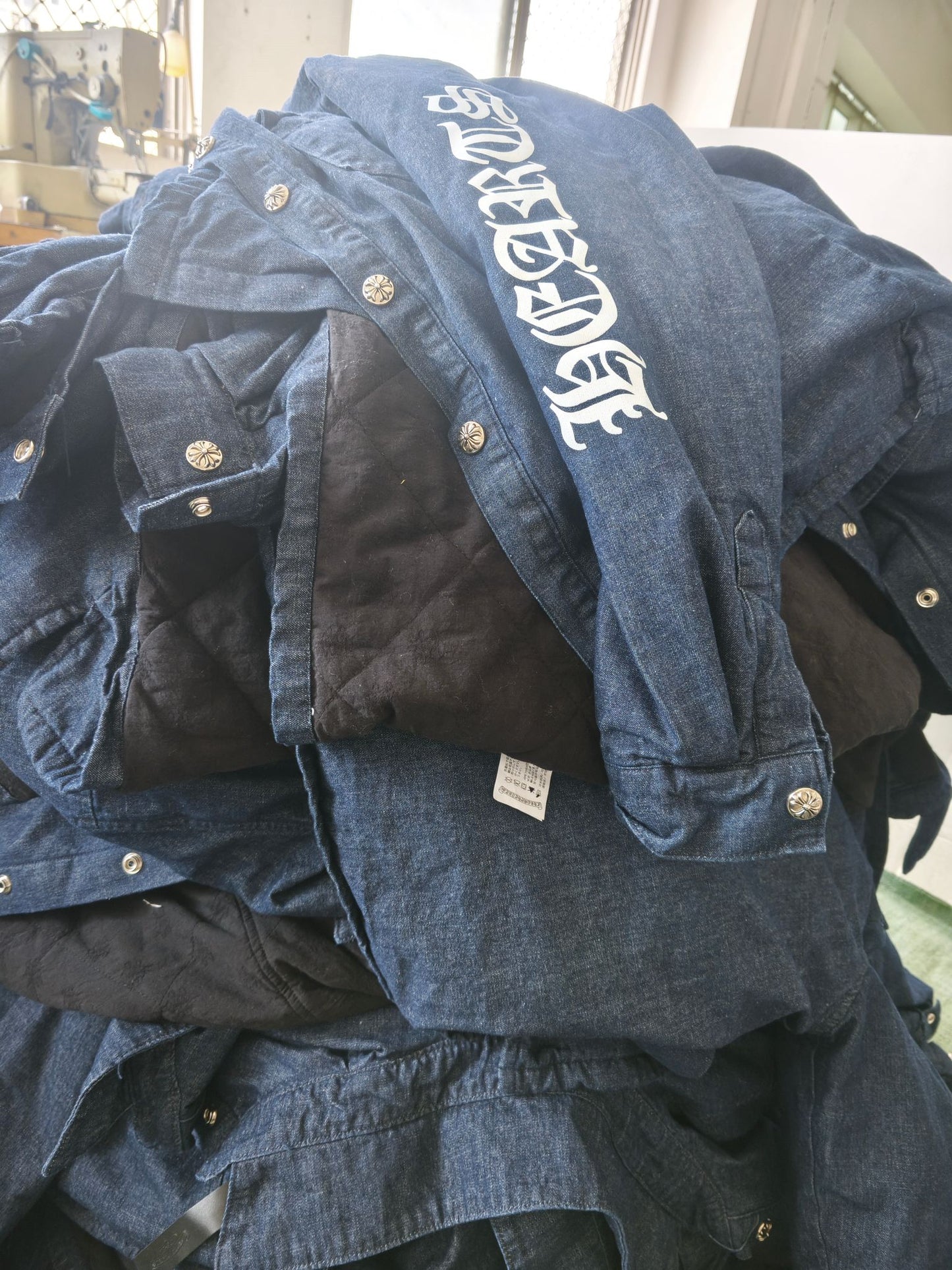 GTR / 크롬하츠 데님 셔츠 솜옷