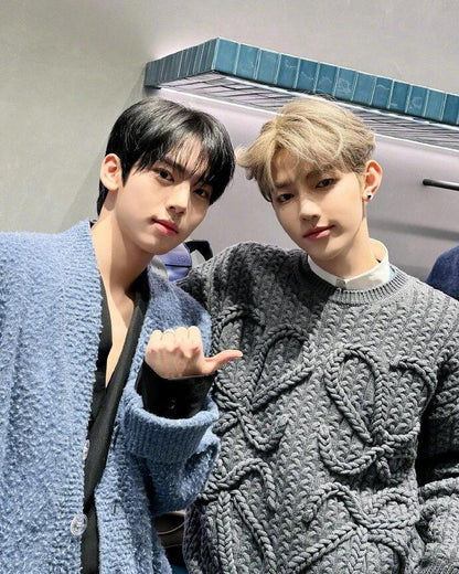 BVG / 로에베 니트 스웨터