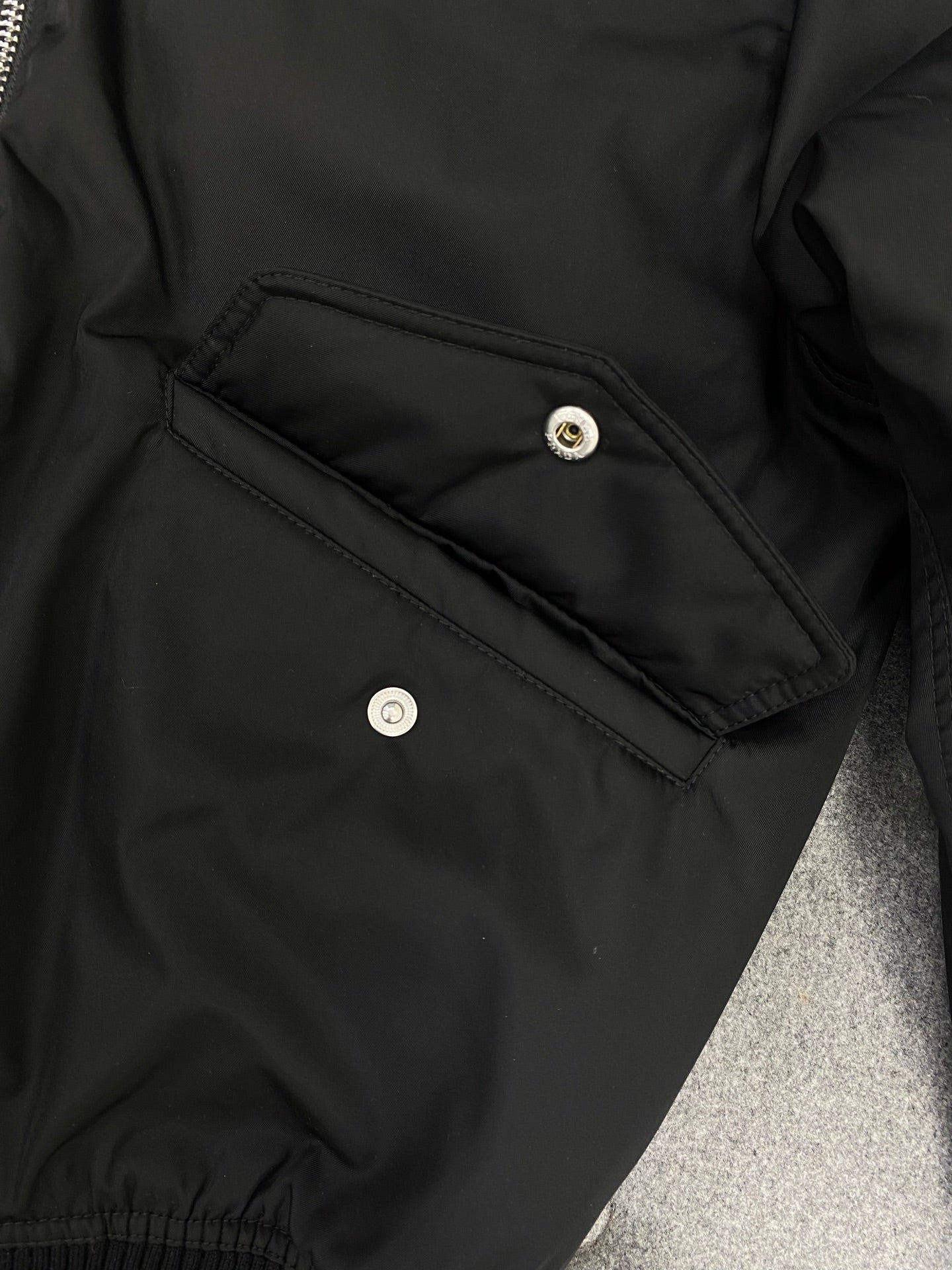 TJ셀러 / 프라다 파일럿 재킷