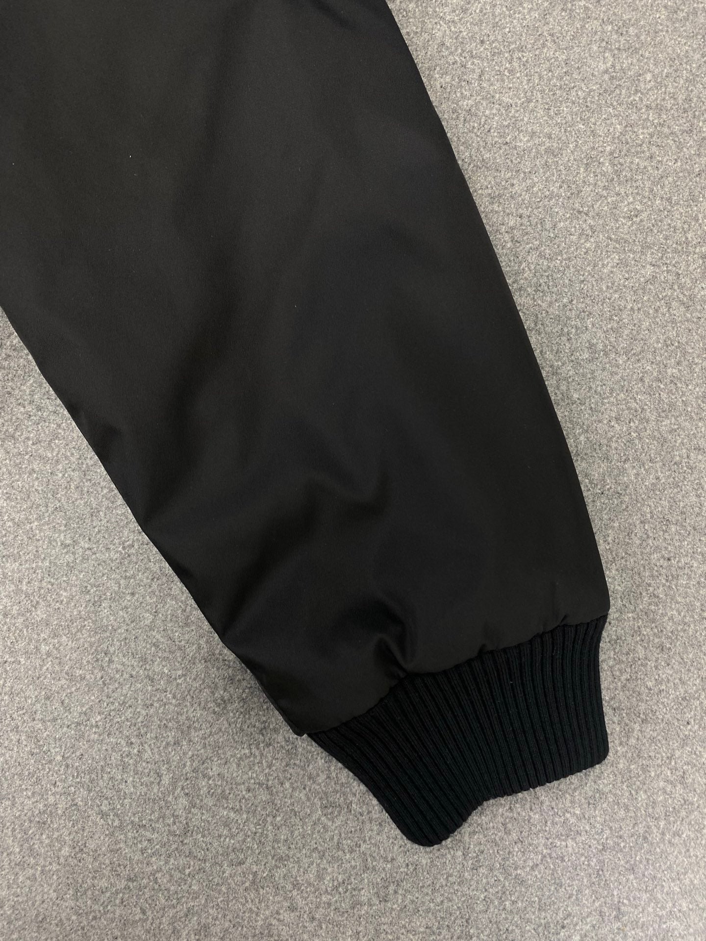 TJ셀러 / 프라다 파일럿 재킷