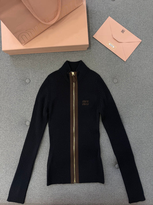 TJ셀러 / 미우미우 슬림한 지퍼 스웨터