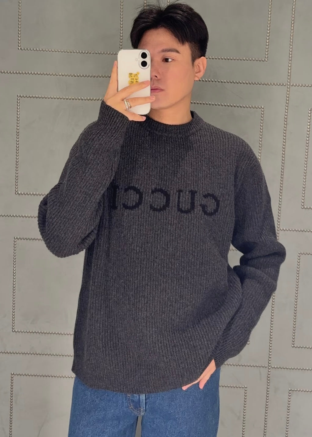 TJ셀러 / 구찌 알파벳 무늬 스웨터