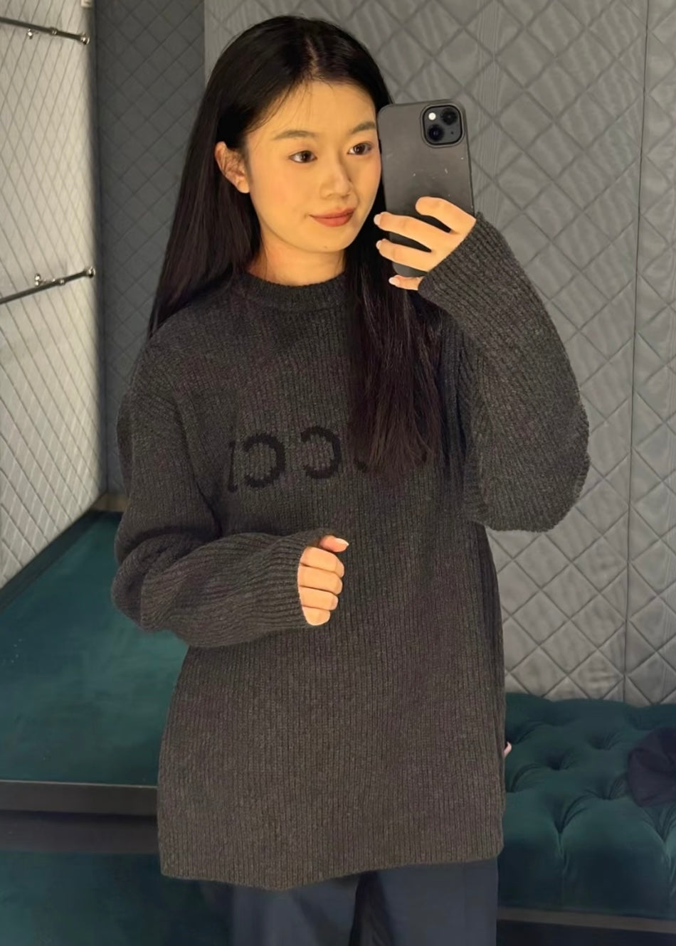 TJ셀러 / 구찌 알파벳 무늬 스웨터