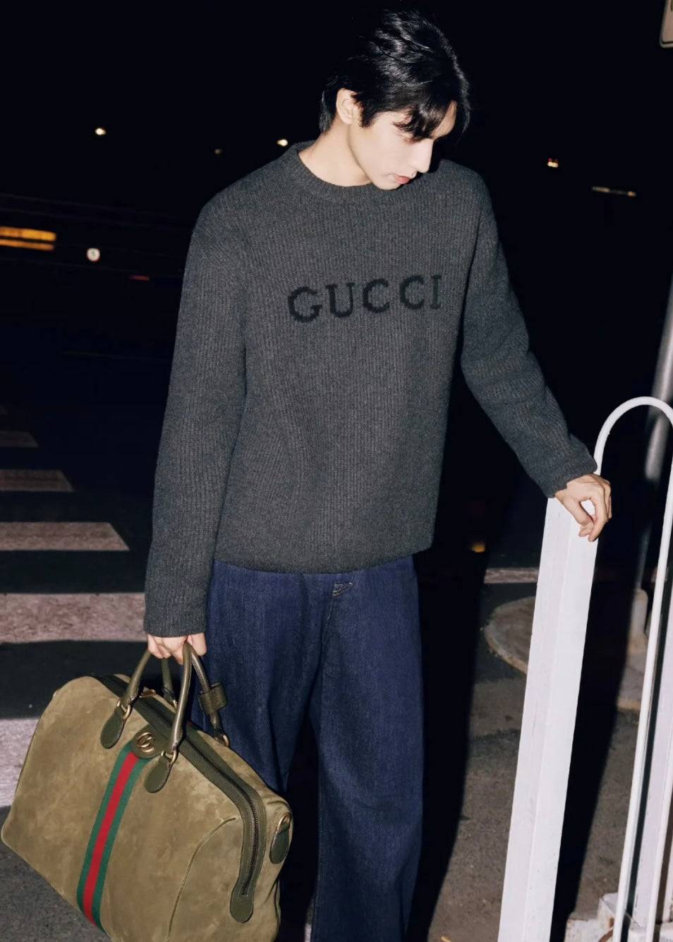 TJ셀러 / 구찌 알파벳 무늬 스웨터