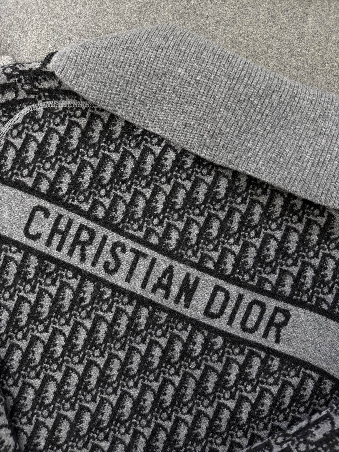 TJ셀러 / 디올 양면 캐시미어 카디건