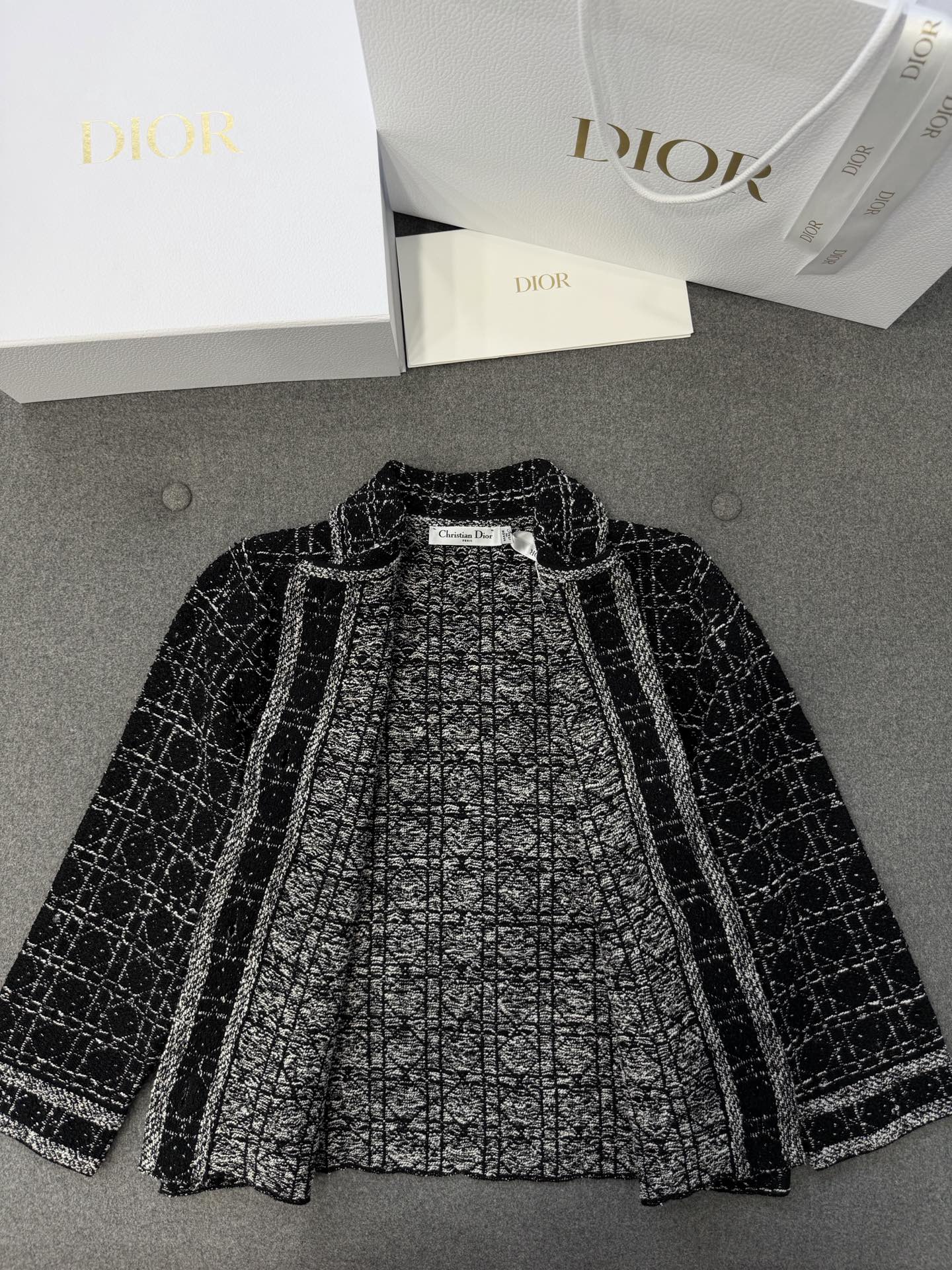 TJ셀러 / 디올 체크무늬 외투