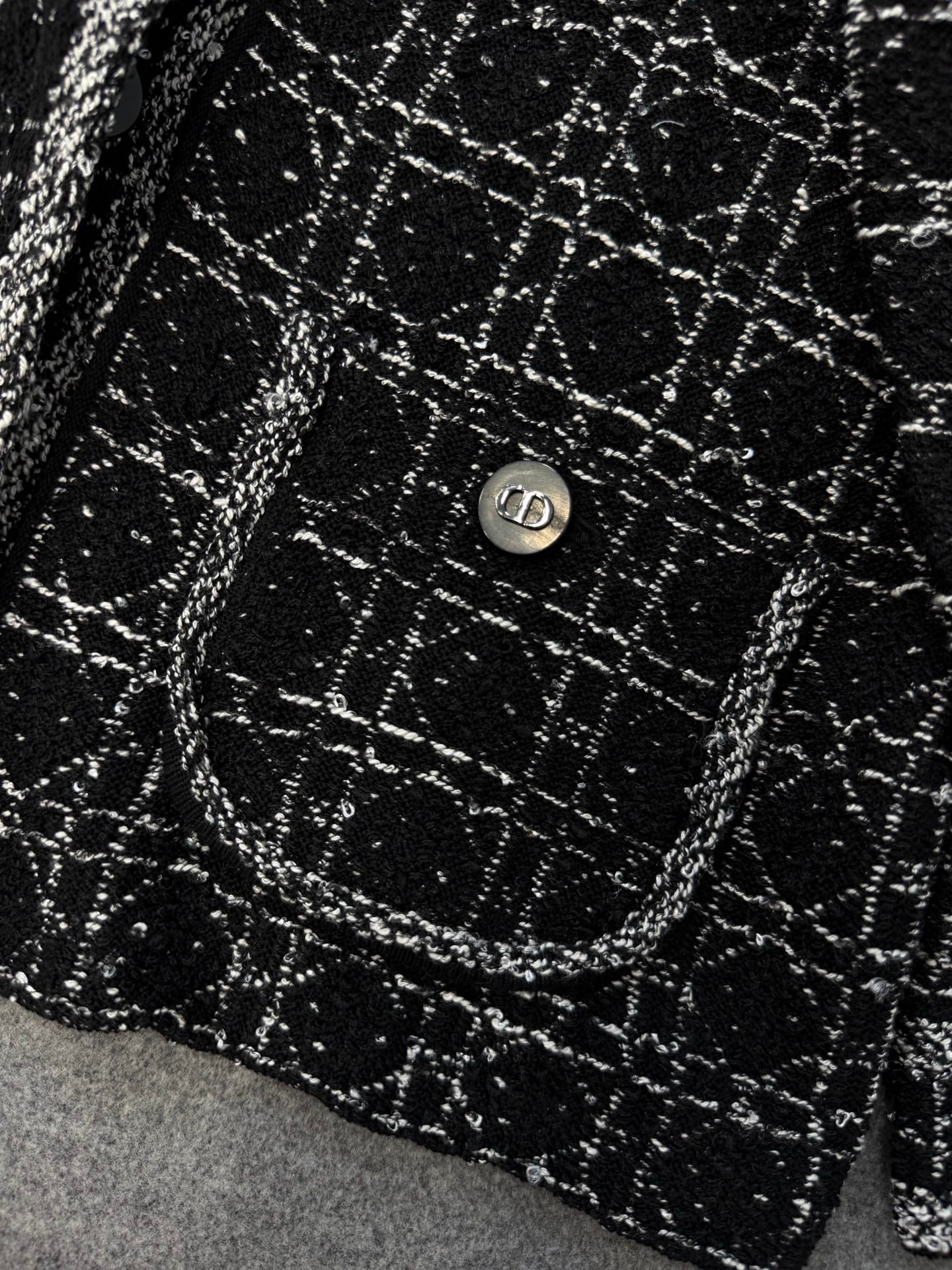 TJ셀러 / 디올 체크무늬 외투