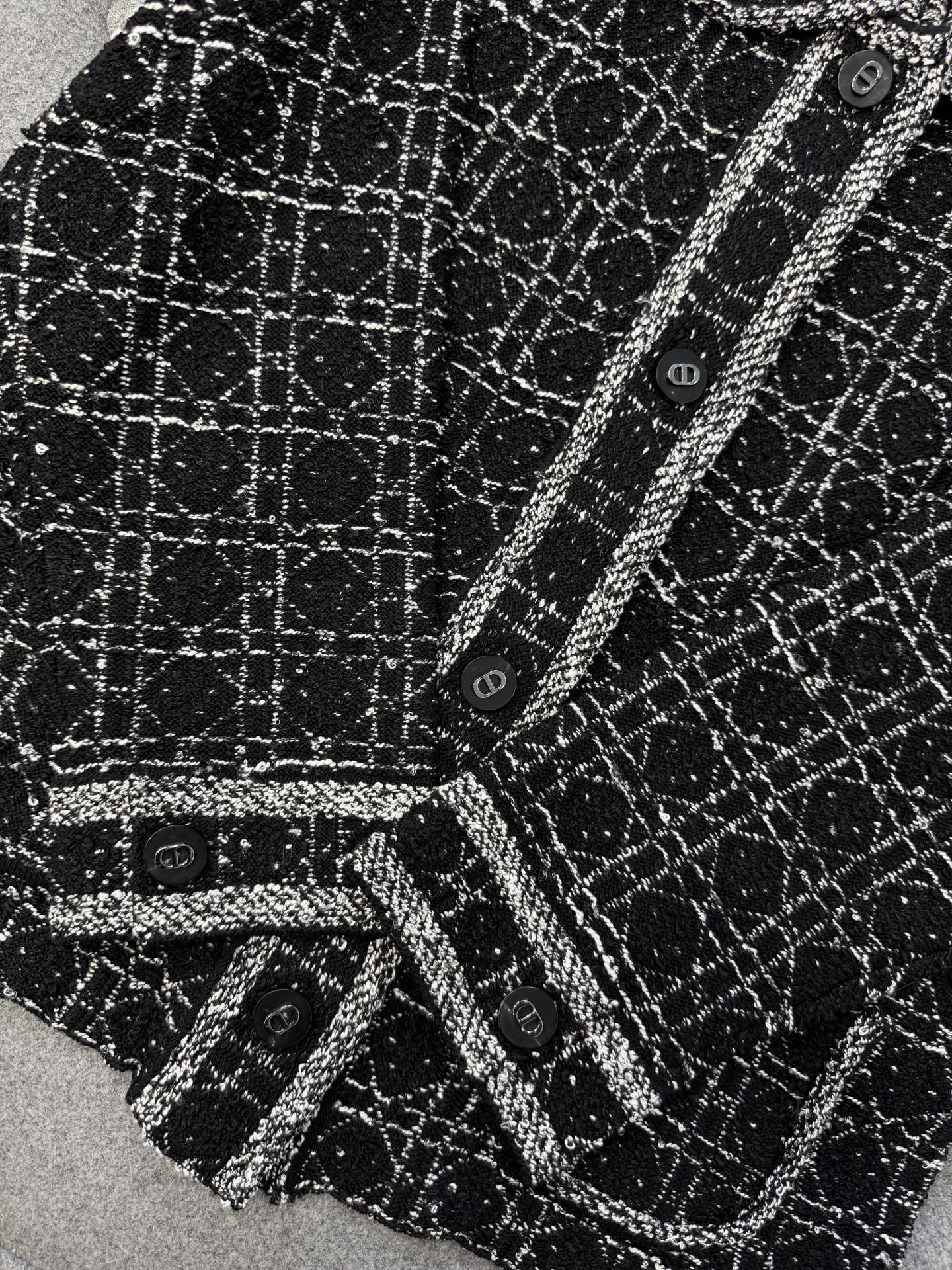 TJ셀러 / 디올 체크무늬 외투