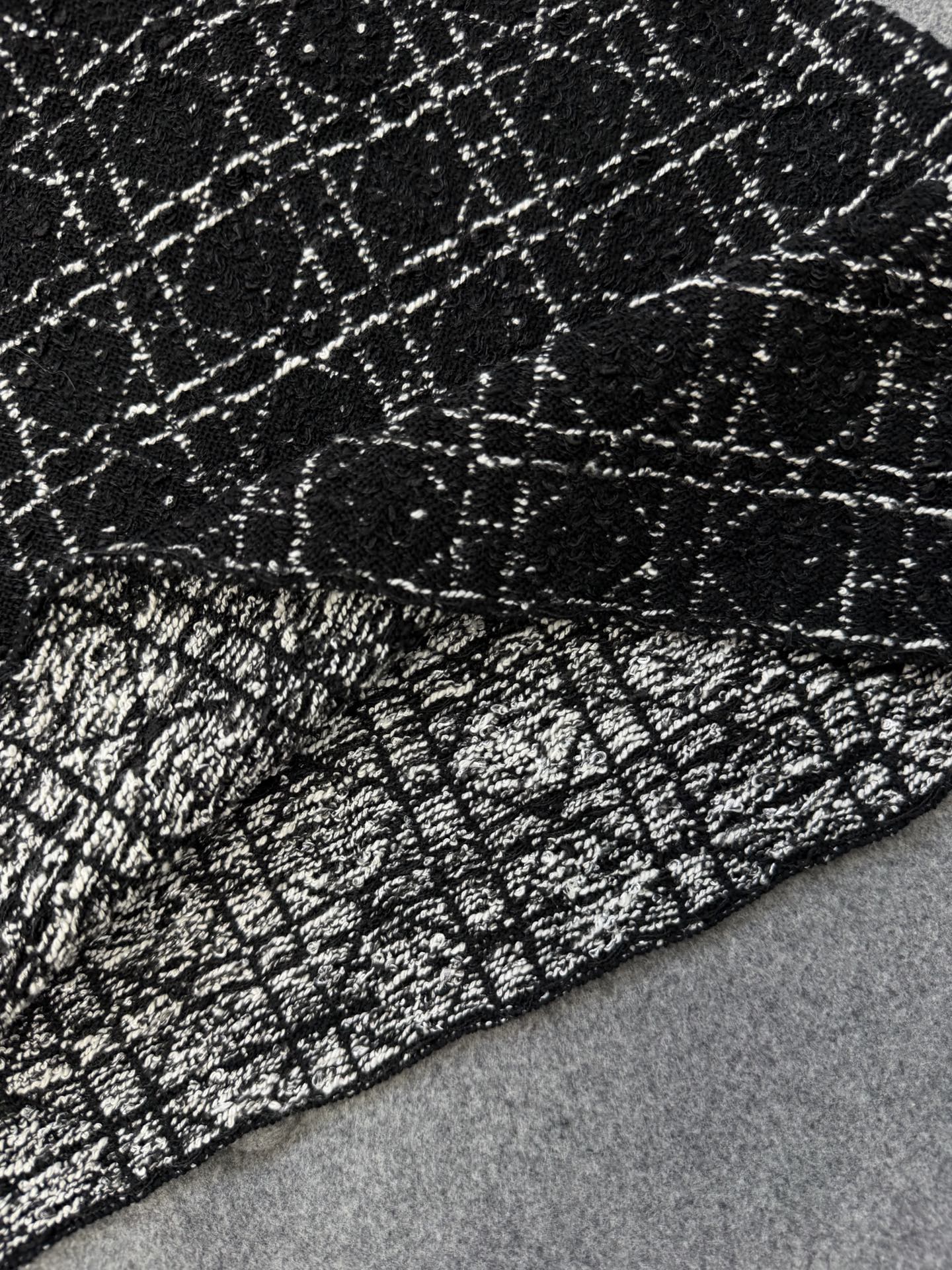 TJ셀러 / 디올 체크 스커