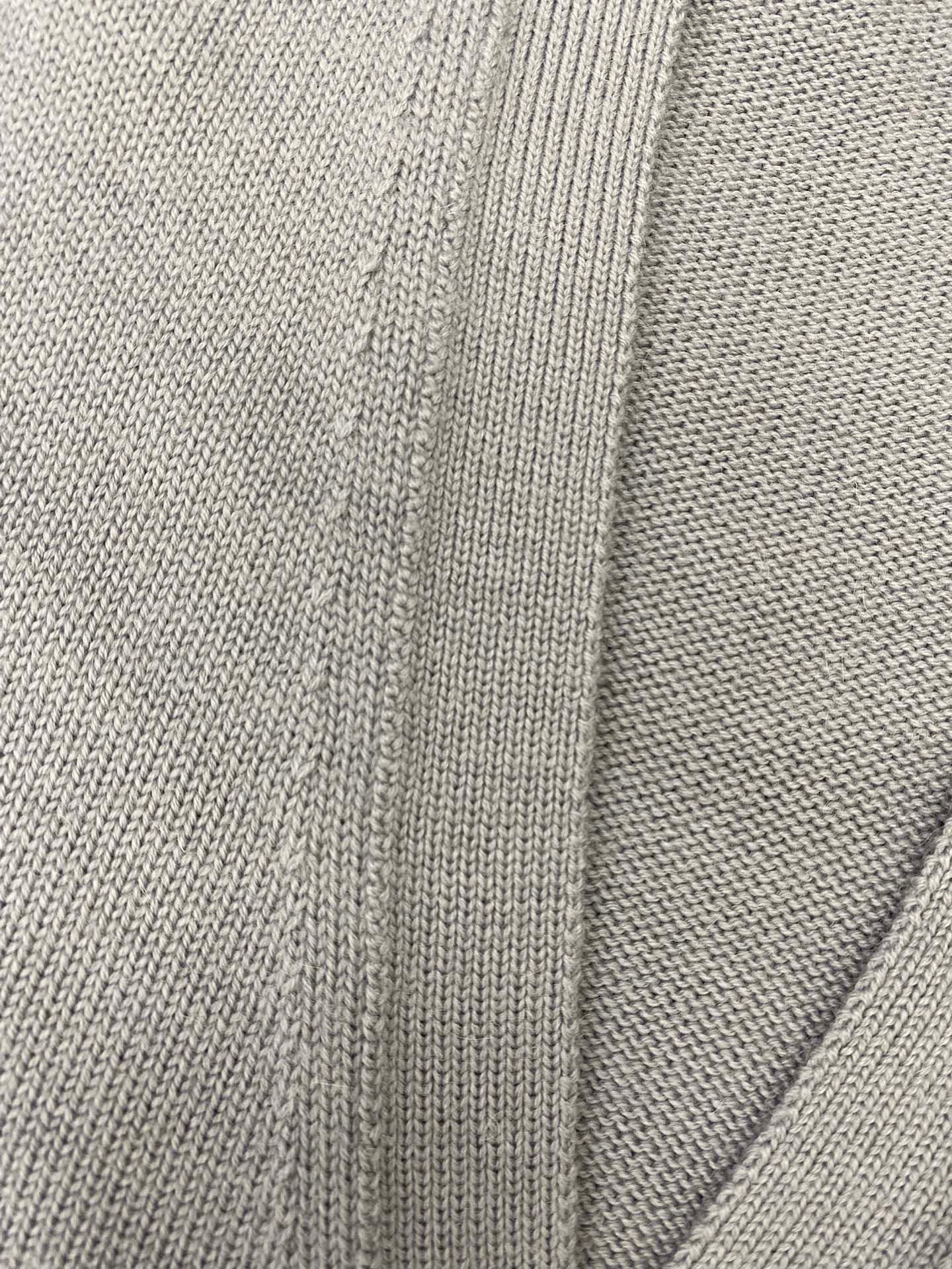 TJ셀러 / 디올 혼방 가디건