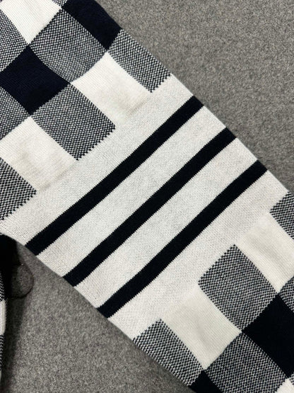 TJ셀러 / 톰브라운 라운드넥 스웨터