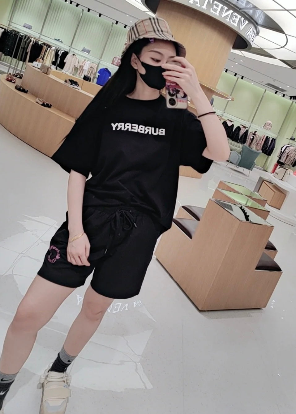 TJ셀러 / 버버리 면 티셔츠